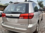 Foreign Used Toyota Sienna 2004
