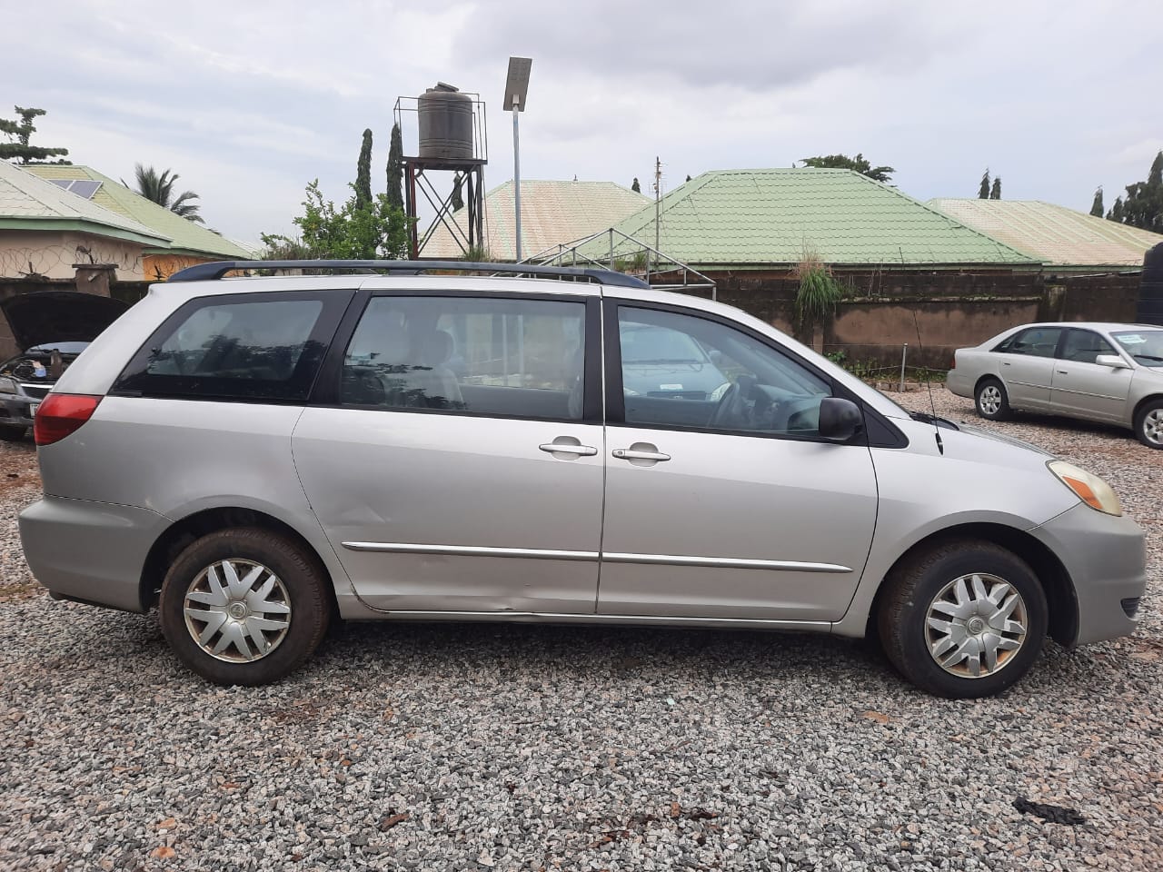 Foreign Used Toyota Sienna 2004
