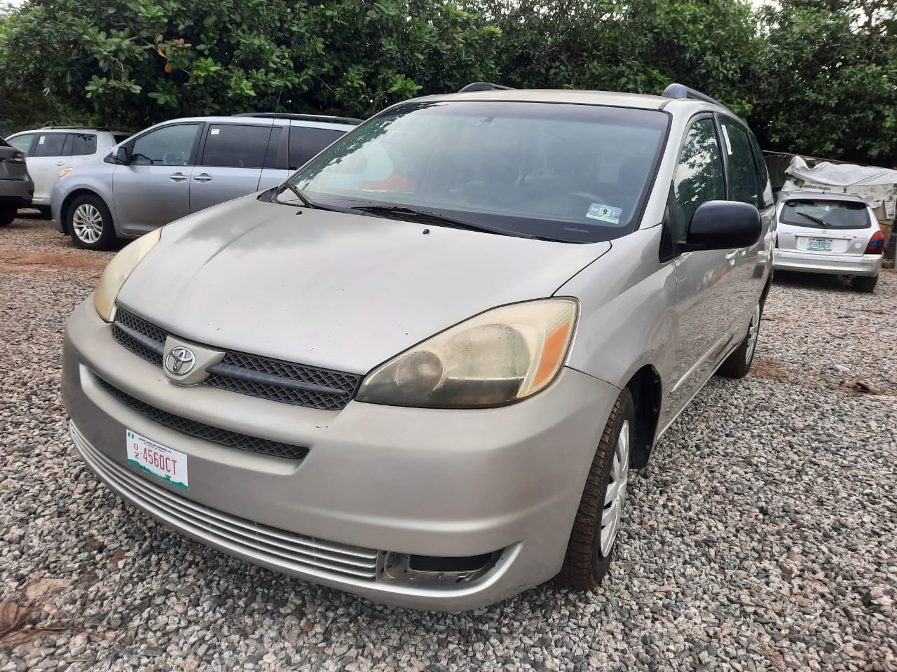 Foreign Used Toyota Sienna 2004