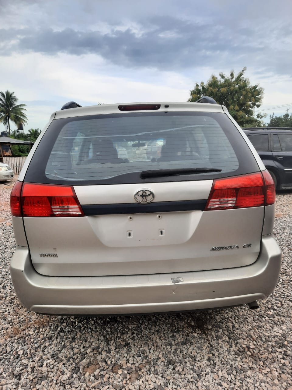 Foreign Used Toyota Sienna 2004