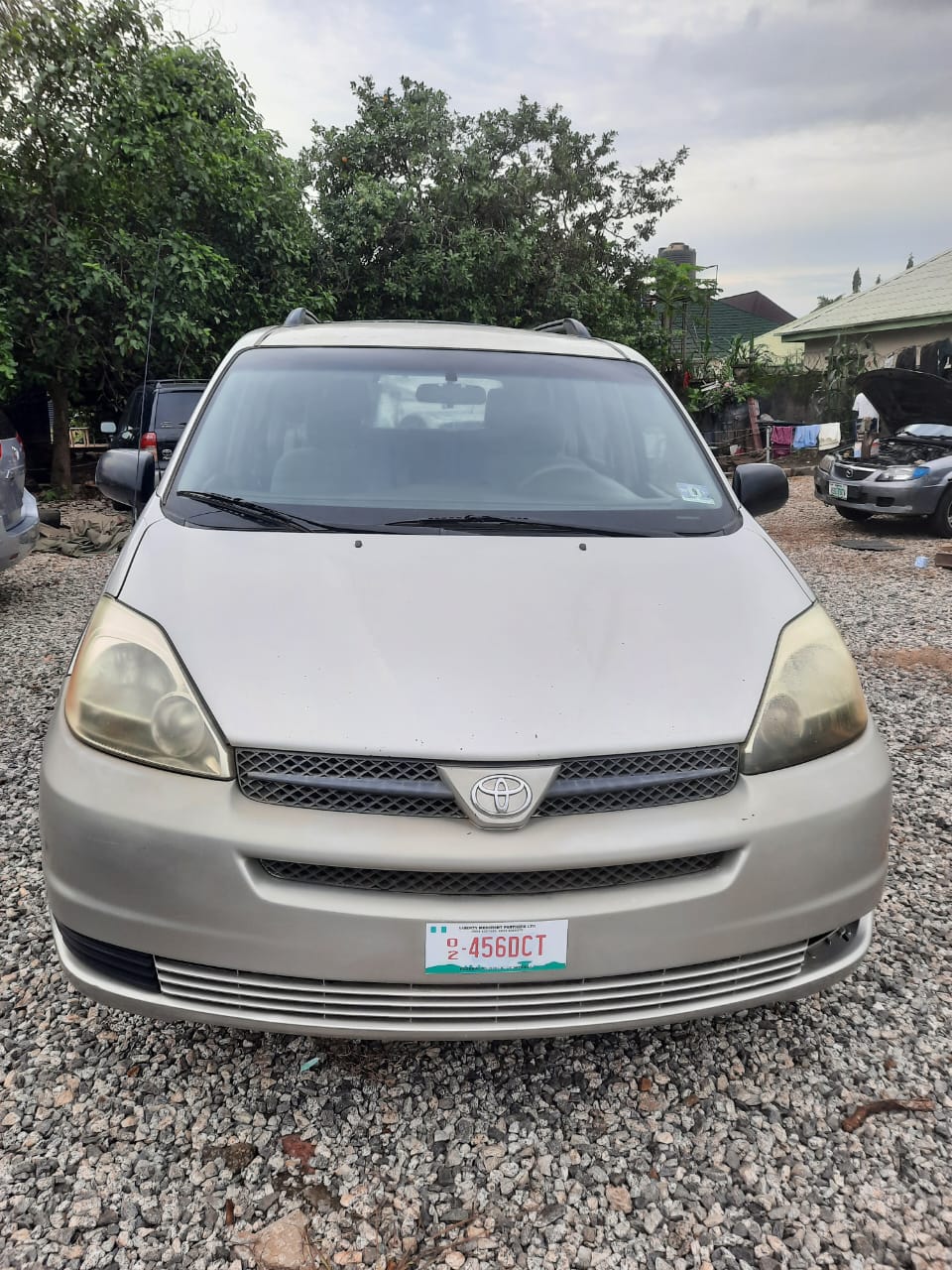 Foreign Used Toyota Sienna 2004